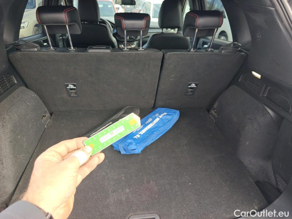  Ford  Kuga FORD  / 2019 / 5P / todoterreno ST-Line X 1.5T EcoBoost 110kW (150CV) #2