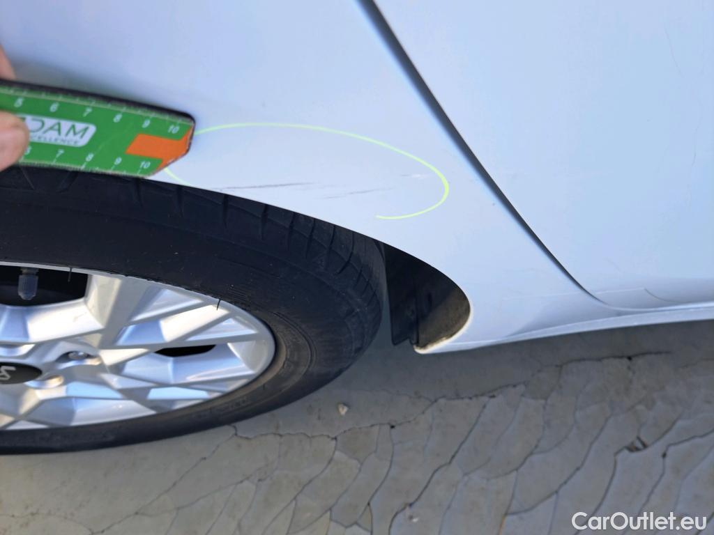  KIA  Cee'd KIA Ceed / 2021 / 5P / berlina con portón 1.0 T-GDi 74kW (100CV) Drive #2