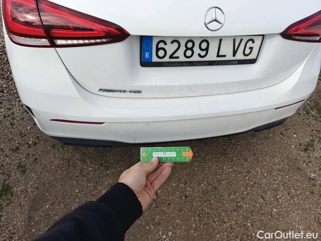  Mercedes  A-Klasse MERCEDES-BENZ Clase A / 2018 / 5P / berlina con portón A 180 d #35