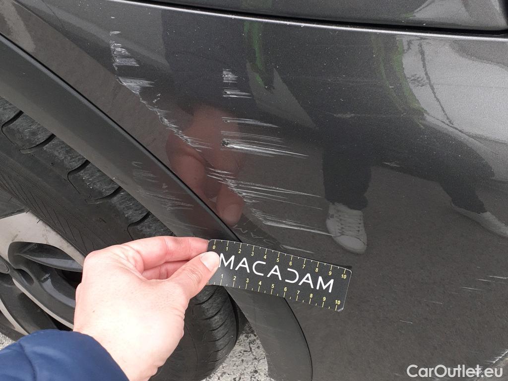  DS  DS7 DS DS 7 Crossback / 2017 / 5P / todoterreno BlueHDi DE 96kW (130CV) Auto. CHIC (AC) #19