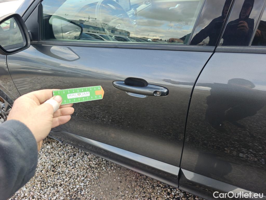  Ford  Kuga FORD  / 2019 / 5P / todoterreno ST-Line X 1.5T EcoBoost 110kW (150CV) #37