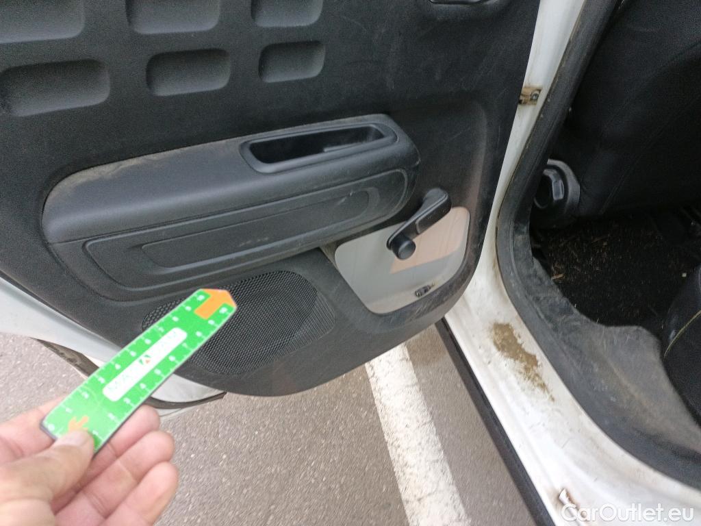  Citroen  C3 CITROEN  / 2016 / 5P / berlina con portón PureTech 60KW (82CV) FEEL (CX) #5