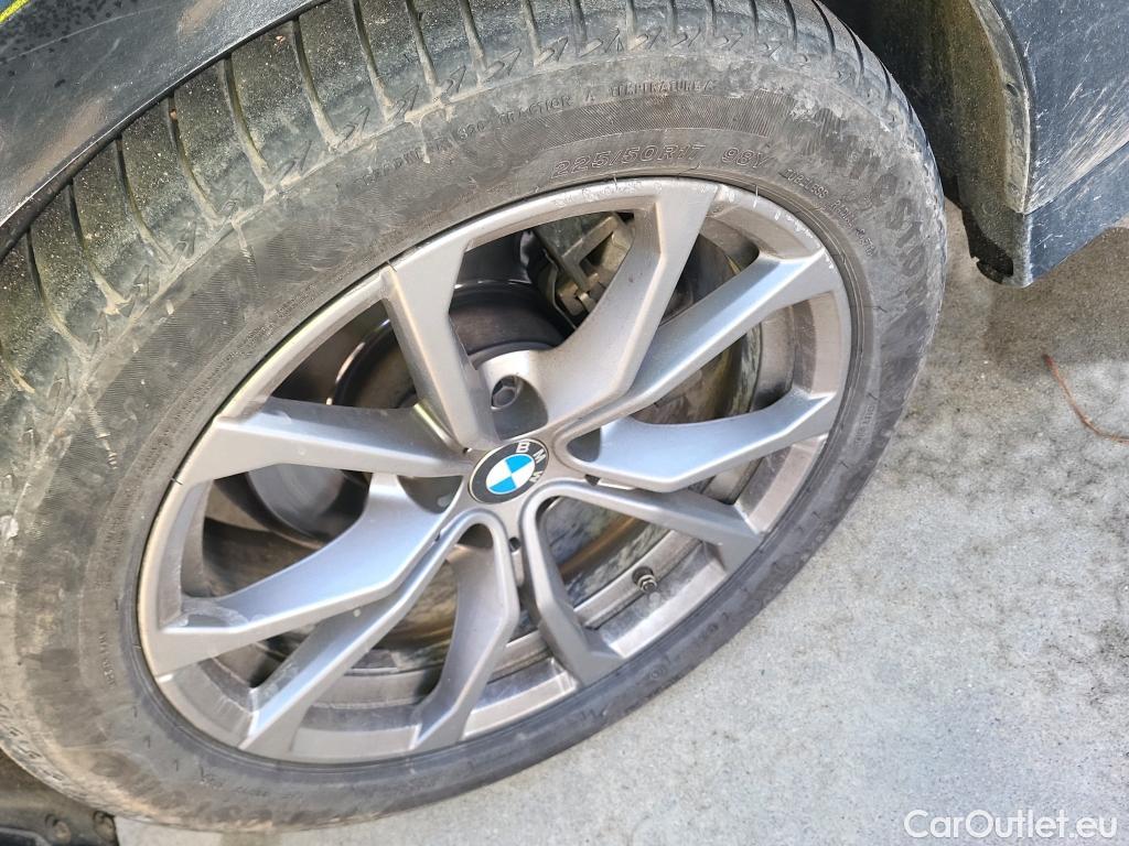  Bmw  Serie 3 BMW  / 2018 / 4P / sedán 318d Auto. #11