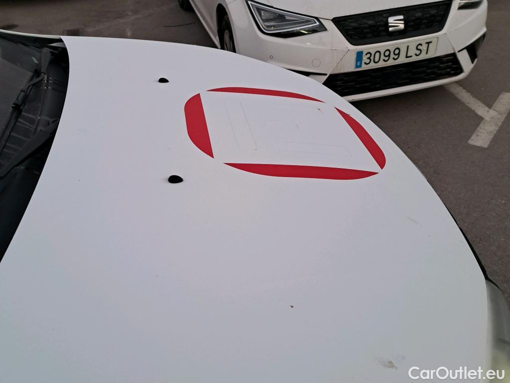  Dacia  Sandero DACIA  / 2016 / 5P / berlina con portón Stepway Essential TCE 74kW (100CV) GLP #4