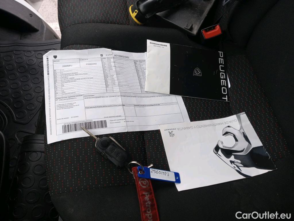  Peugeot  Boxer PEUGEOT  / 2014 / 4P / furgón 333 L2 H2 BHDI 88kW (120CV) S&S 6 V. M #27