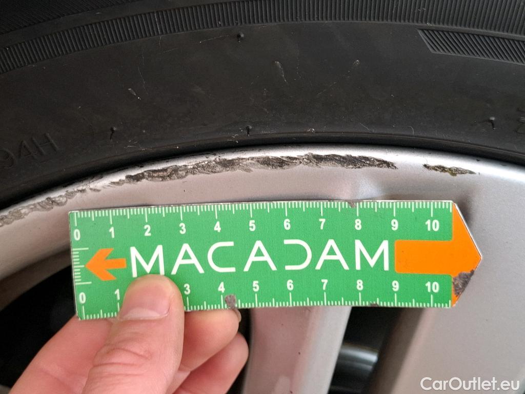  Toyota  Corolla TOYOTA  / 2018 / 5P / Berline Hybride 122h Dynamic Business Beyond Zer #26