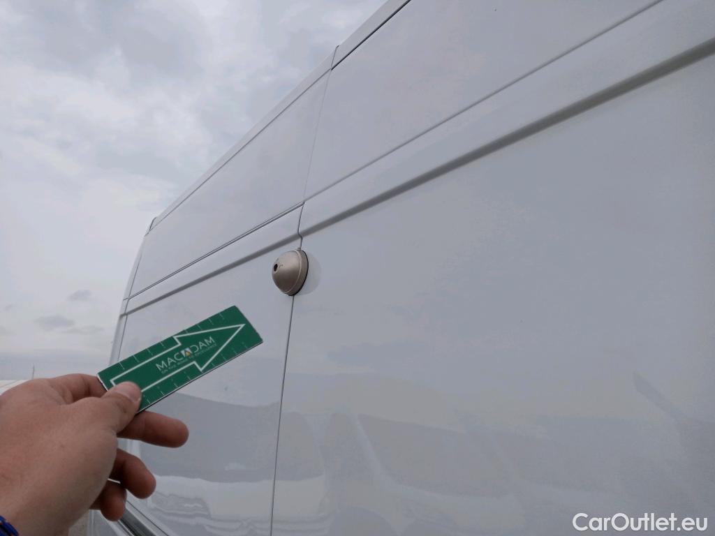  Peugeot  Boxer PEUGEOT  / 2014 / 4P / furgón 333 L2 H2 BHDI 88kW (120CV) S&S 6 V. M #40