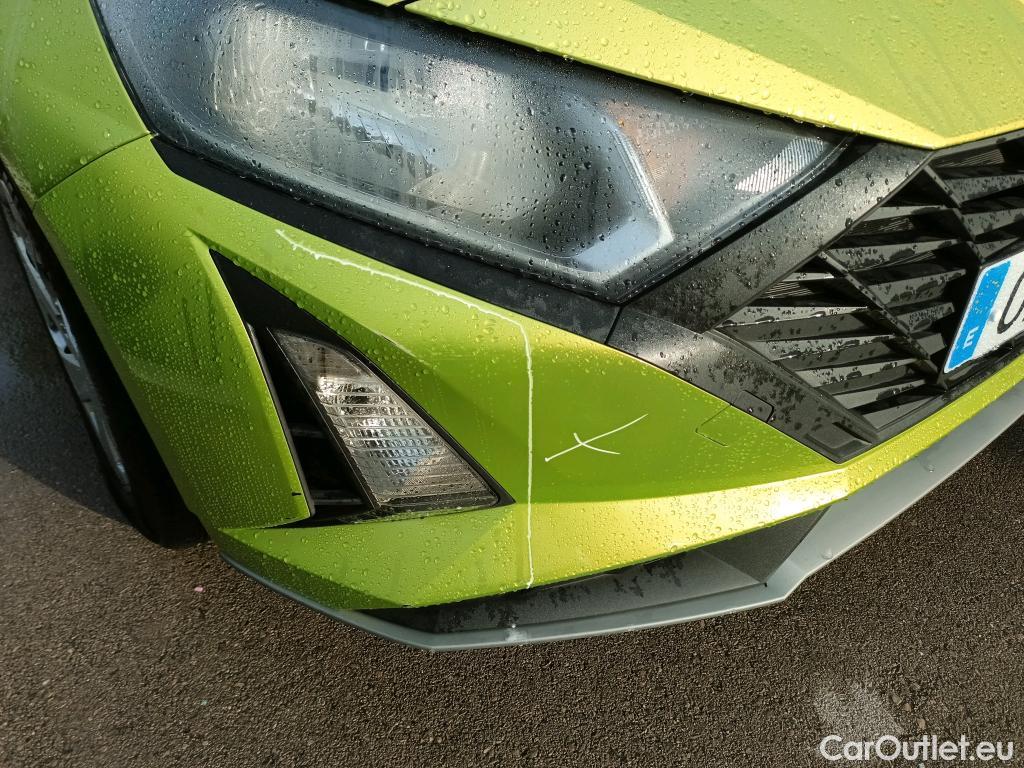  Land Rover  Discovery HYUNDAI i20 / 2023 / 5P / berlina con portón 1.2 MPI Essence #6