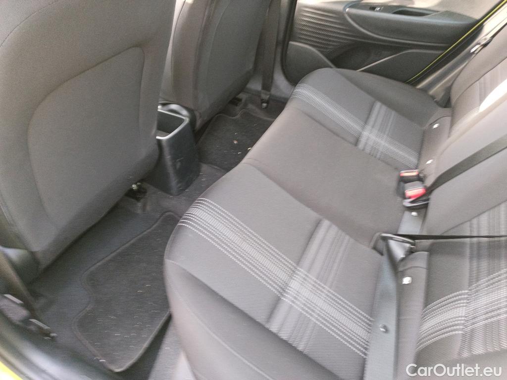  Land Rover  Discovery HYUNDAI i20 / 2023 / 5P / berlina con portón 1.2 MPI Essence #12