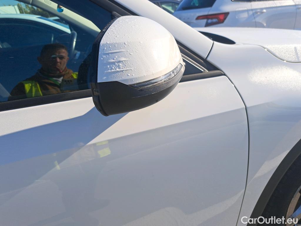  Bmw  X1 BMW  / 2022 / 5P / todoterreno sDrive18d #23