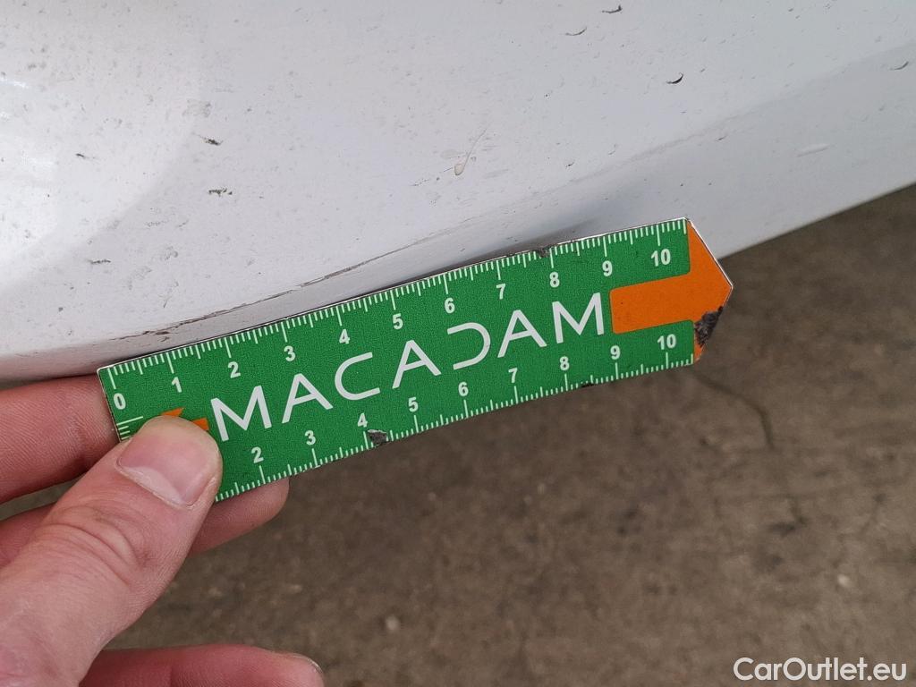  Toyota  Corolla TOYOTA  / 2018 / 5P / Berline Hybride 122h Dynamic Business Beyond Zer #23