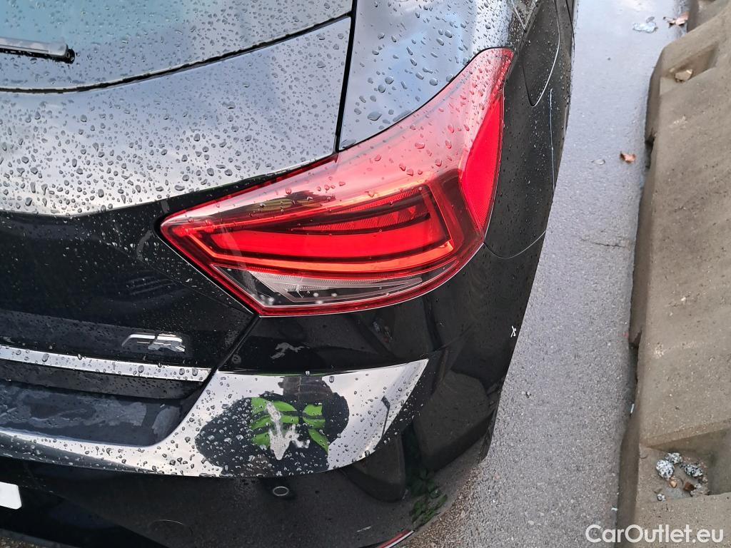  Seat  Ibiza SEAT  / 2017 / 5P / berlina con portón 1.0 TSI 81kW (110CV) FR Plus(SP) #3