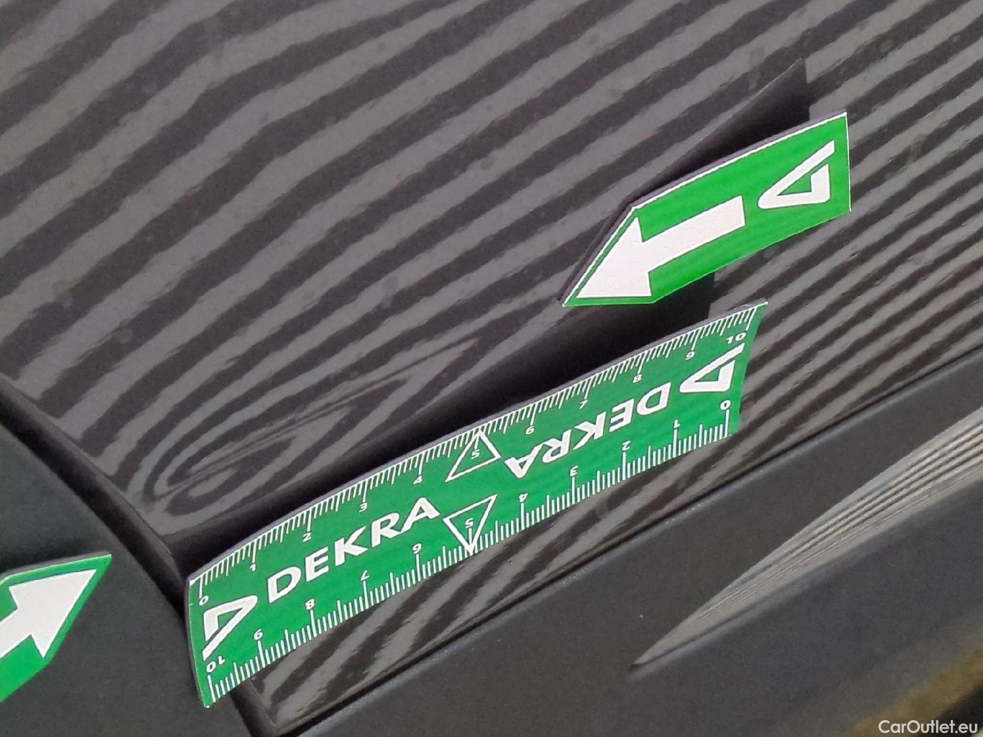  Mercedes  GLA MERCEDES-BENZ  / 2020 / 5P / SUV 1.3  250 e BUSINESS LINE DCT #19