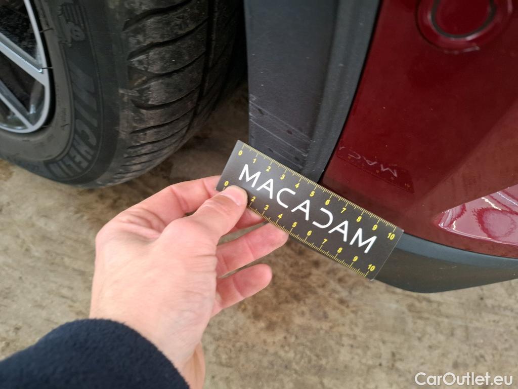  Toyota  C-HR TOYOTA  5p Berline 1.8 HYBRIDE 122 COLLECTION #37