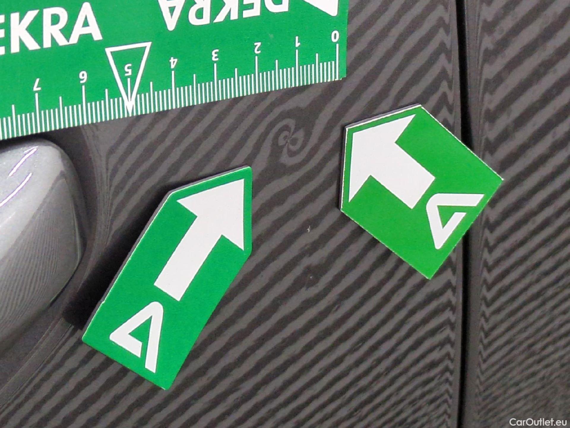  Mercedes  GLA MERCEDES-BENZ  / 2020 / 5P / SUV 1.3  250 e BUSINESS LINE DCT #26