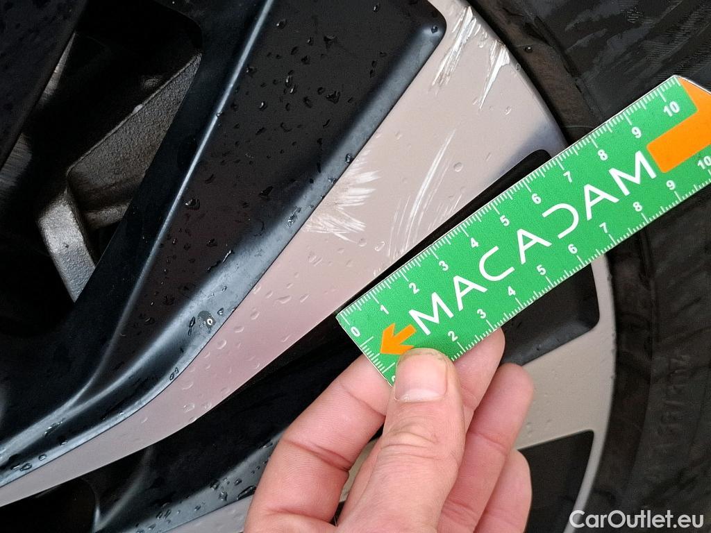  Mercedes  A-Klasse MERCEDES-BENZ Classe A Compact  2018 5P  Berline A 250 e Business Line 8GDCT #37