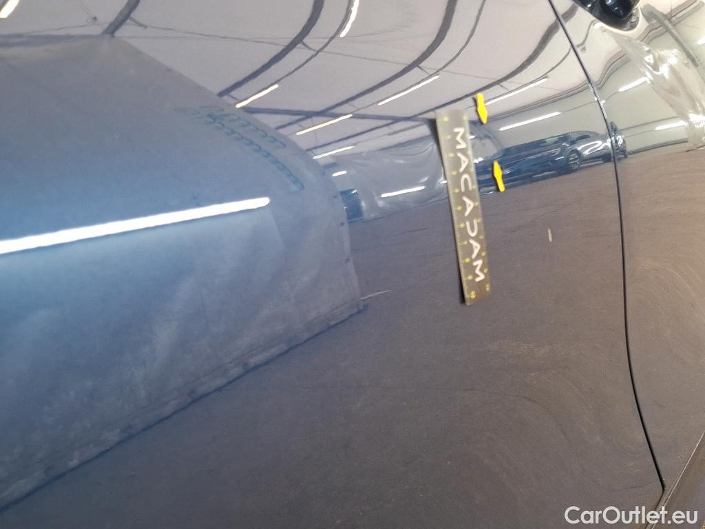  Bmw  Serie 3 BMW Série 3 Touring / 2019 / 5P / Break 330e 292ch Business Design BVA8 Hybride #4