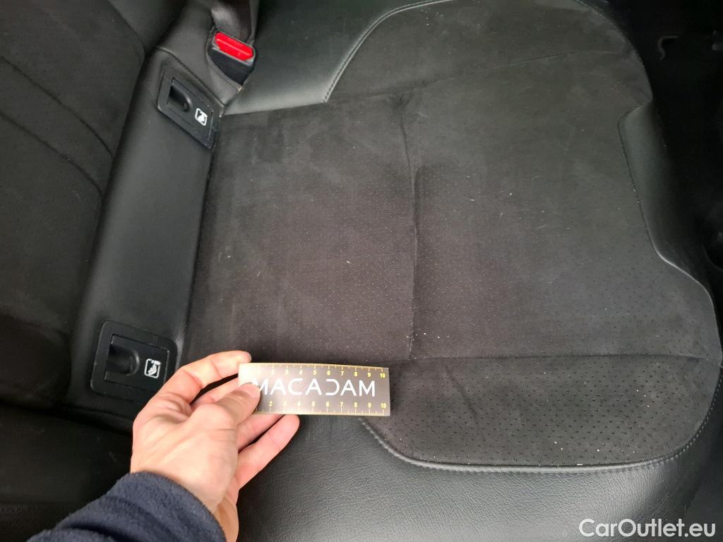  Toyota  C-HR TOYOTA  5p Berline 1.8 HYBRIDE 122 COLLECTION #19