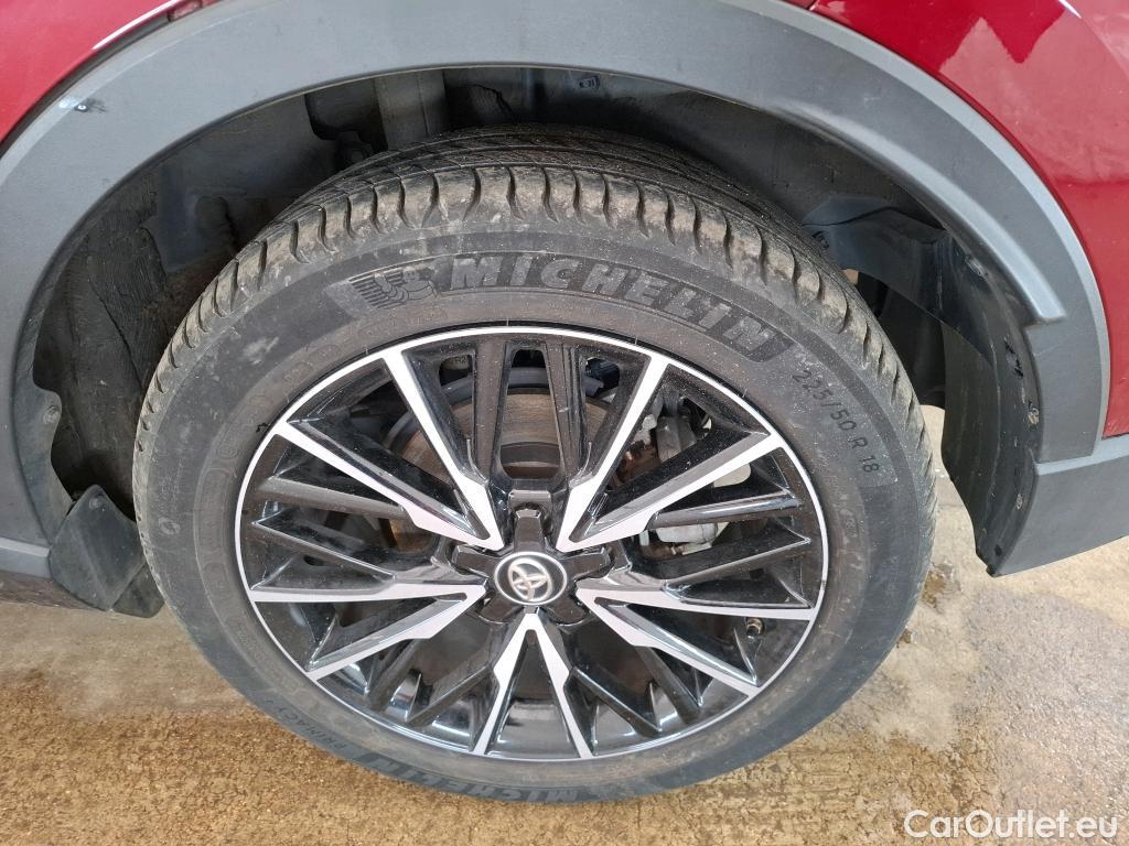  Toyota  C-HR TOYOTA  5p Berline 1.8 HYBRIDE 122 COLLECTION #16