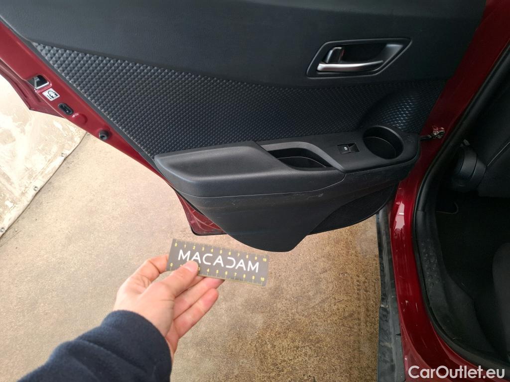  Toyota  C-HR TOYOTA  5p Berline 1.8 HYBRIDE 122 COLLECTION #3