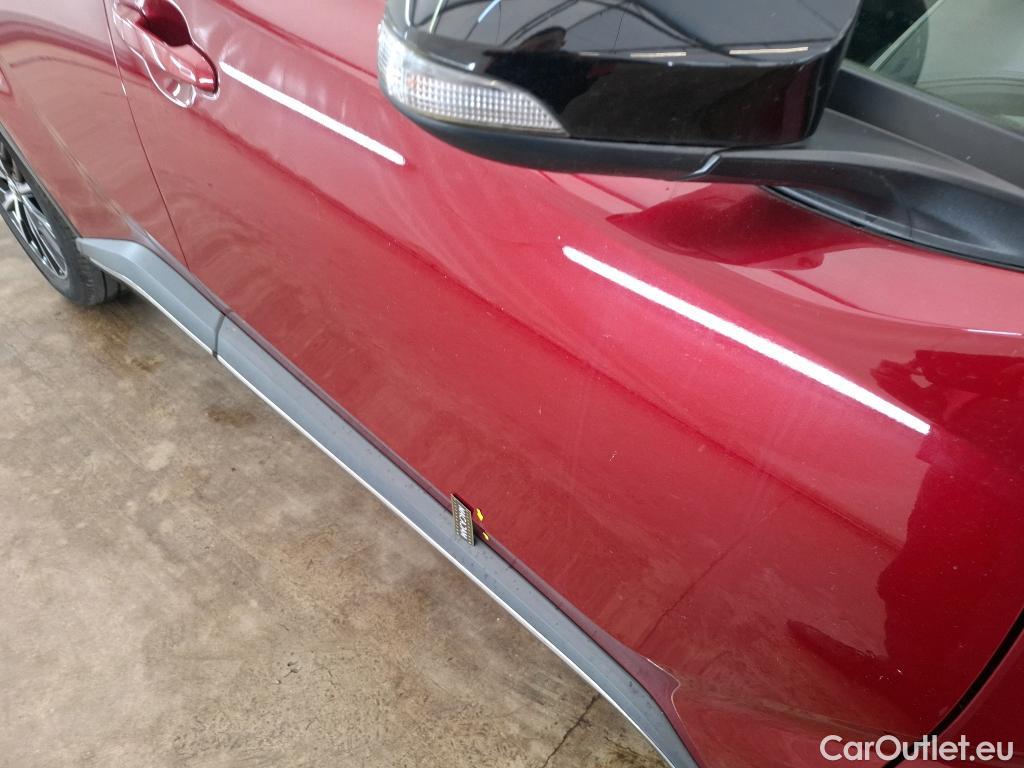  Toyota  C-HR TOYOTA  5p Berline 1.8 HYBRIDE 122 COLLECTION #31