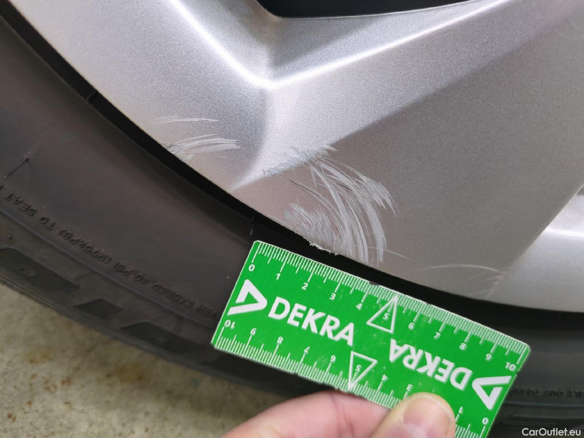  Toyota  Yaris Cross TOYOTA  Hybride / 2021 / 5P / SUV 1.5 HYBRID 116H DYNAMIC AUTO #1