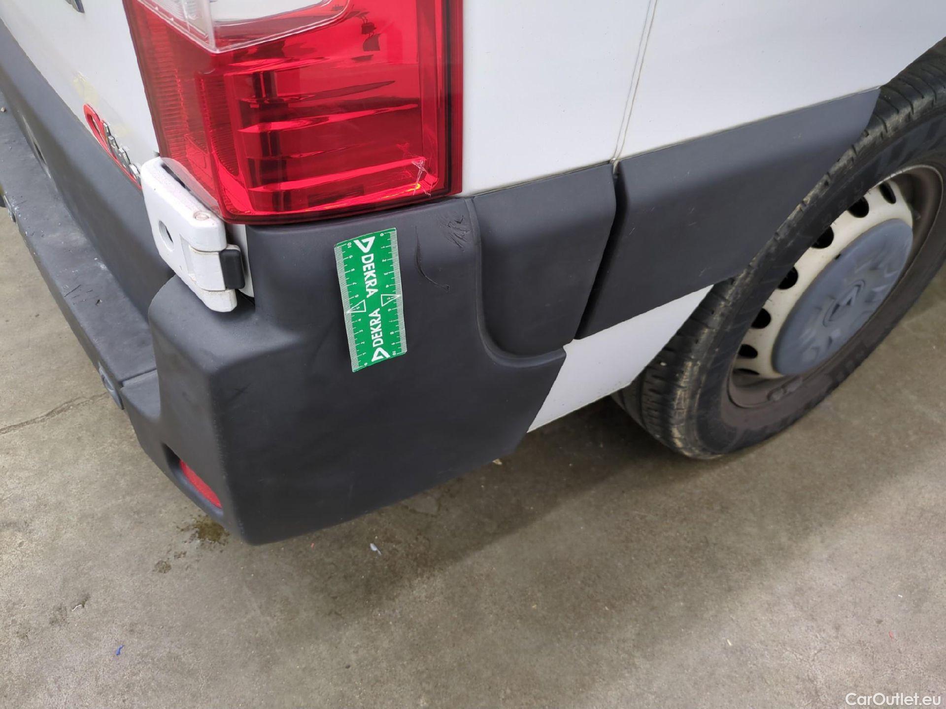  Renault  Master RENAULT  / 2019 / 4P / Fourgon tôlé CA Tr GCF F3500 L2H2 Energy dCi 180 #22