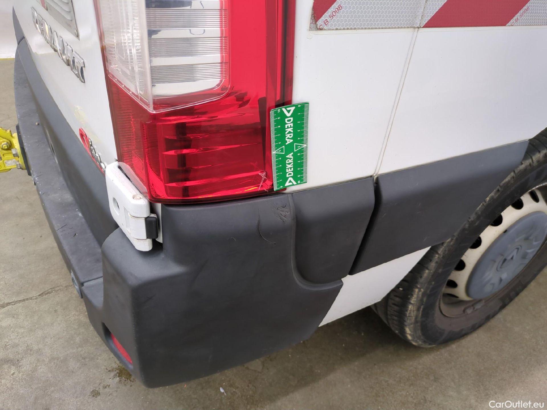  Renault  Master RENAULT  / 2019 / 4P / Fourgon tôlé CA Tr GCF F3500 L2H2 Energy dCi 180 #24