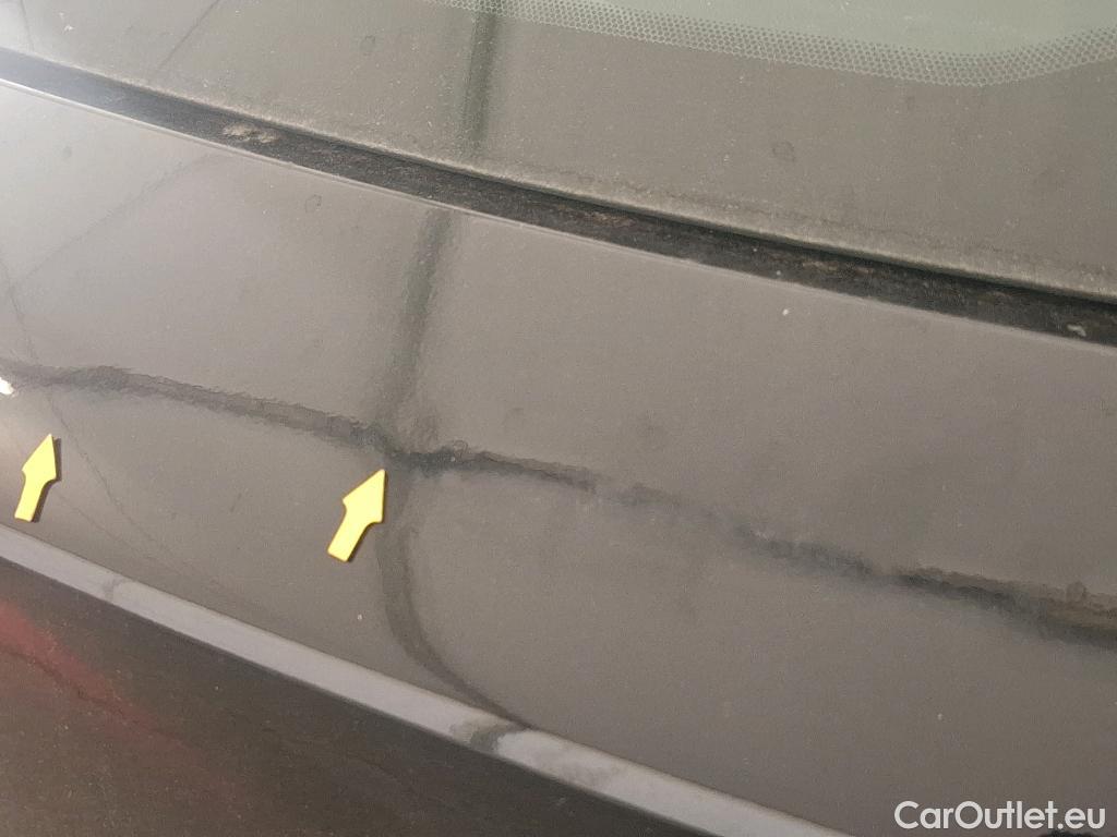  Ford  Kuga FORD   2019  5P  SUV 25 190 hybrid Flexifuel Pshift Titanium #4