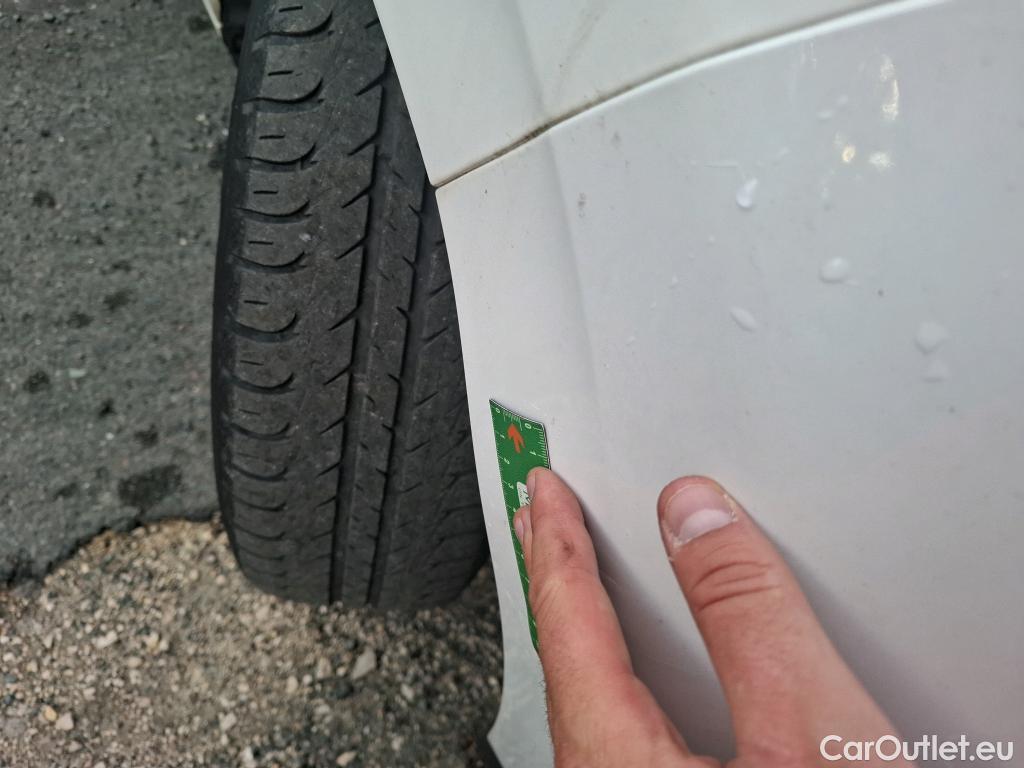  Citroen  C3  Société Live 1.2 PureTech 70CV BVM5 E6dT #2