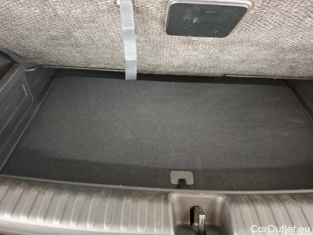  Audi  Q4 E-Tron  40 e-tron Executive 82kWh BVA #3