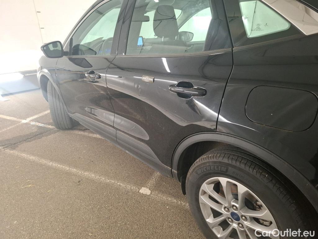  Ford  Kuga FORD   2019  5P  SUV 25 190 hybrid Flexifuel Pshift Titanium #38