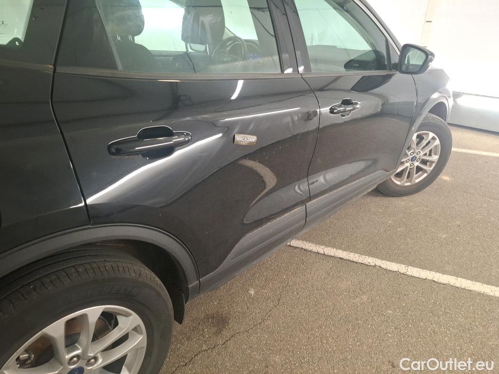  Ford  Kuga FORD   2019  5P  SUV 25 190 hybrid Flexifuel Pshift Titanium #47