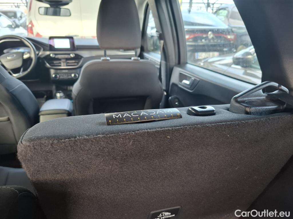  Ford  Kuga FORD   2019  5P  SUV 25 190 hybrid Flexifuel Pshift Titanium #30