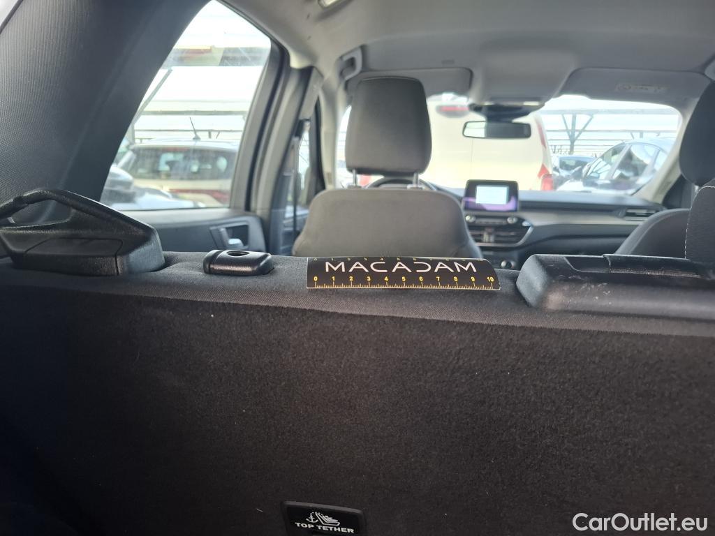  Ford  Kuga FORD   2019  5P  SUV 25 190 hybrid Flexifuel Pshift Titanium #28