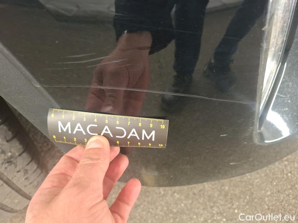  Ford  Kuga FORD   2019  5P  SUV 25 190 hybrid Flexifuel Pshift Titanium #8