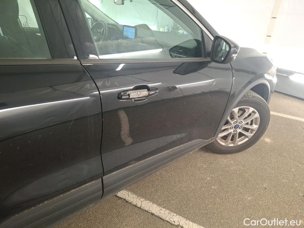  Ford  Kuga FORD   2019  5P  SUV 25 190 hybrid Flexifuel Pshift Titanium #52