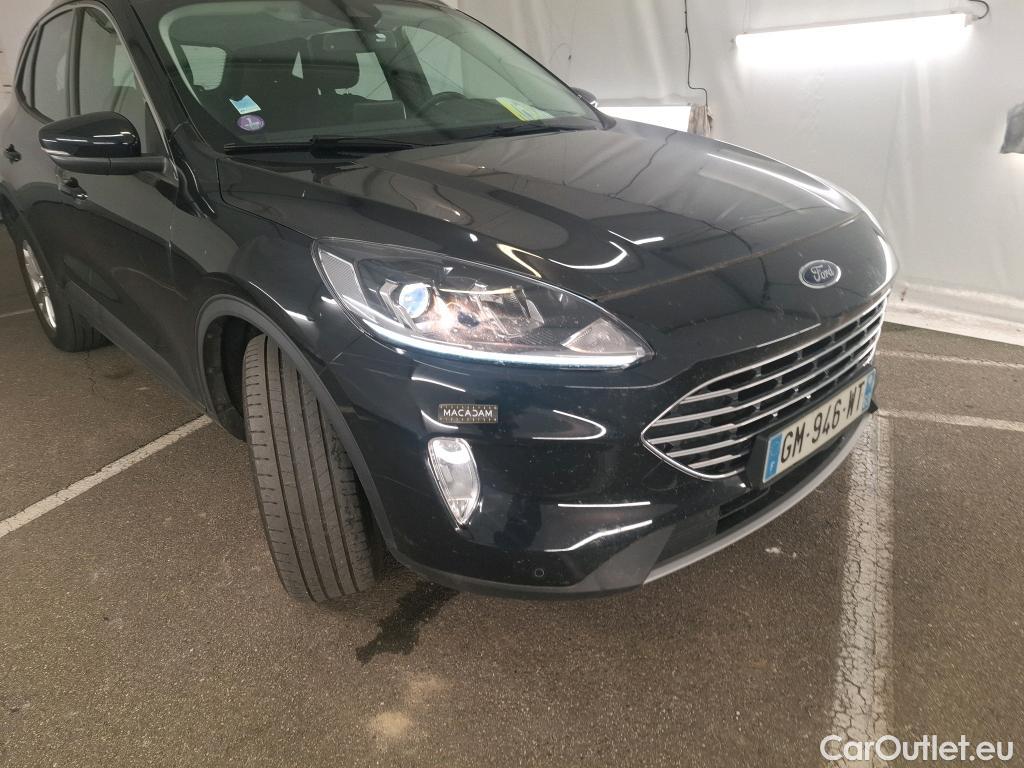 Ford  Kuga FORD   2019  5P  SUV 25 190 hybrid Flexifuel Pshift Titanium #6