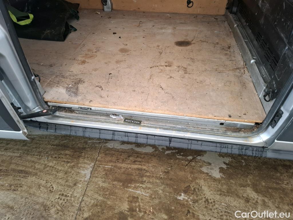  Ford  Transit  Fourgon 310 L3 Trend 2.0 TDCi 105CV BVM6 E6 #18