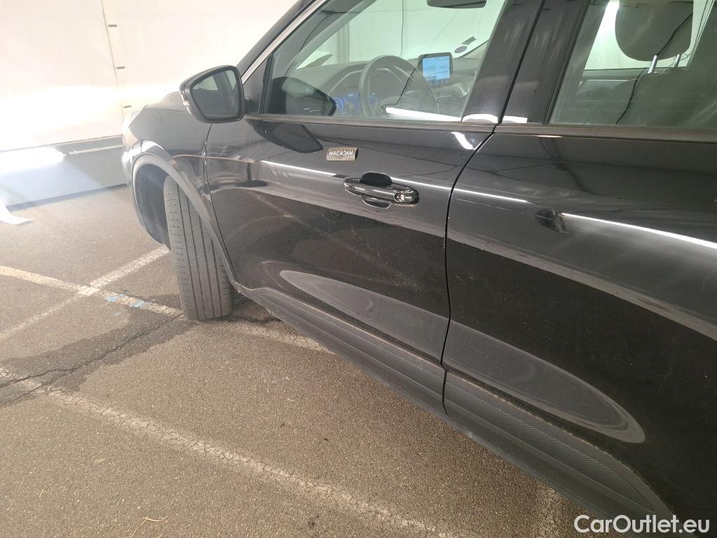  Ford  Kuga FORD   2019  5P  SUV 25 190 hybrid Flexifuel Pshift Titanium #44