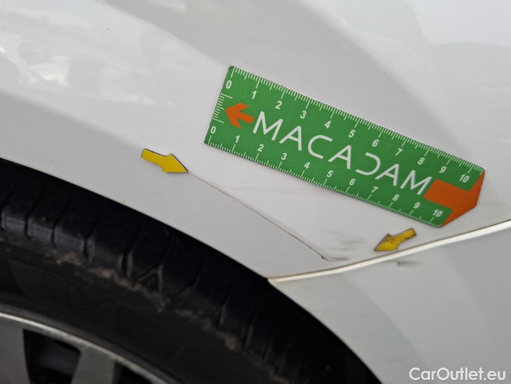  Peugeot  208  Premium 1.5 HDi 100CV BVM6 E6d #35