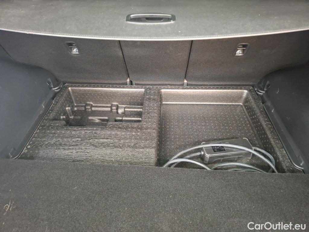  KIA  Sportage KIA  / 2021 / 5P / SUV 1.6 T-GDI 265 PHEV AUTO 4WD GT-LINE PREM #9