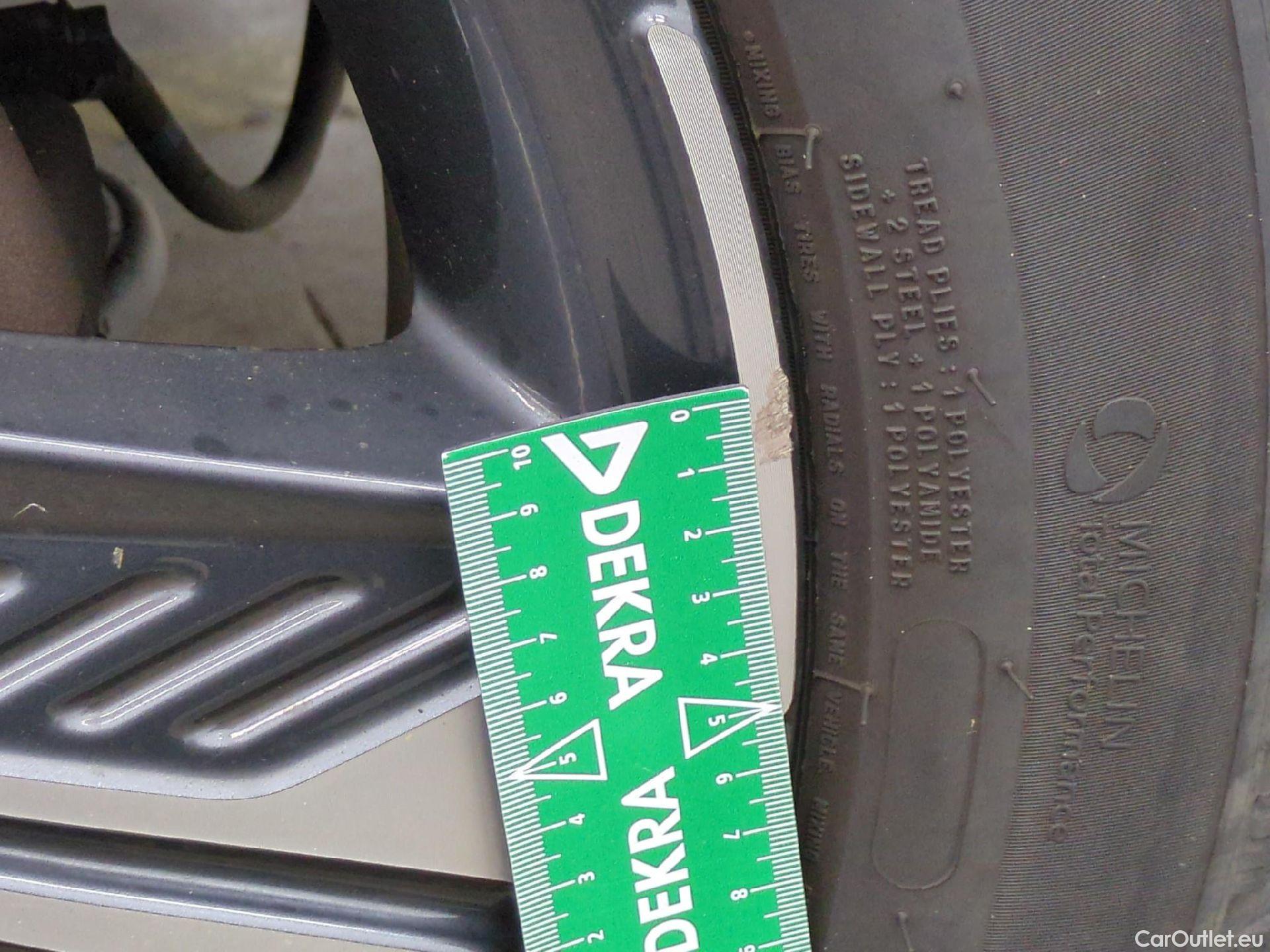  Hyundai  Tucson HYUNDAI  / 2020 / 5P / SUV 1.6 PHEV 265 HTRAC EXECUTIVE 4WD AUTO #10