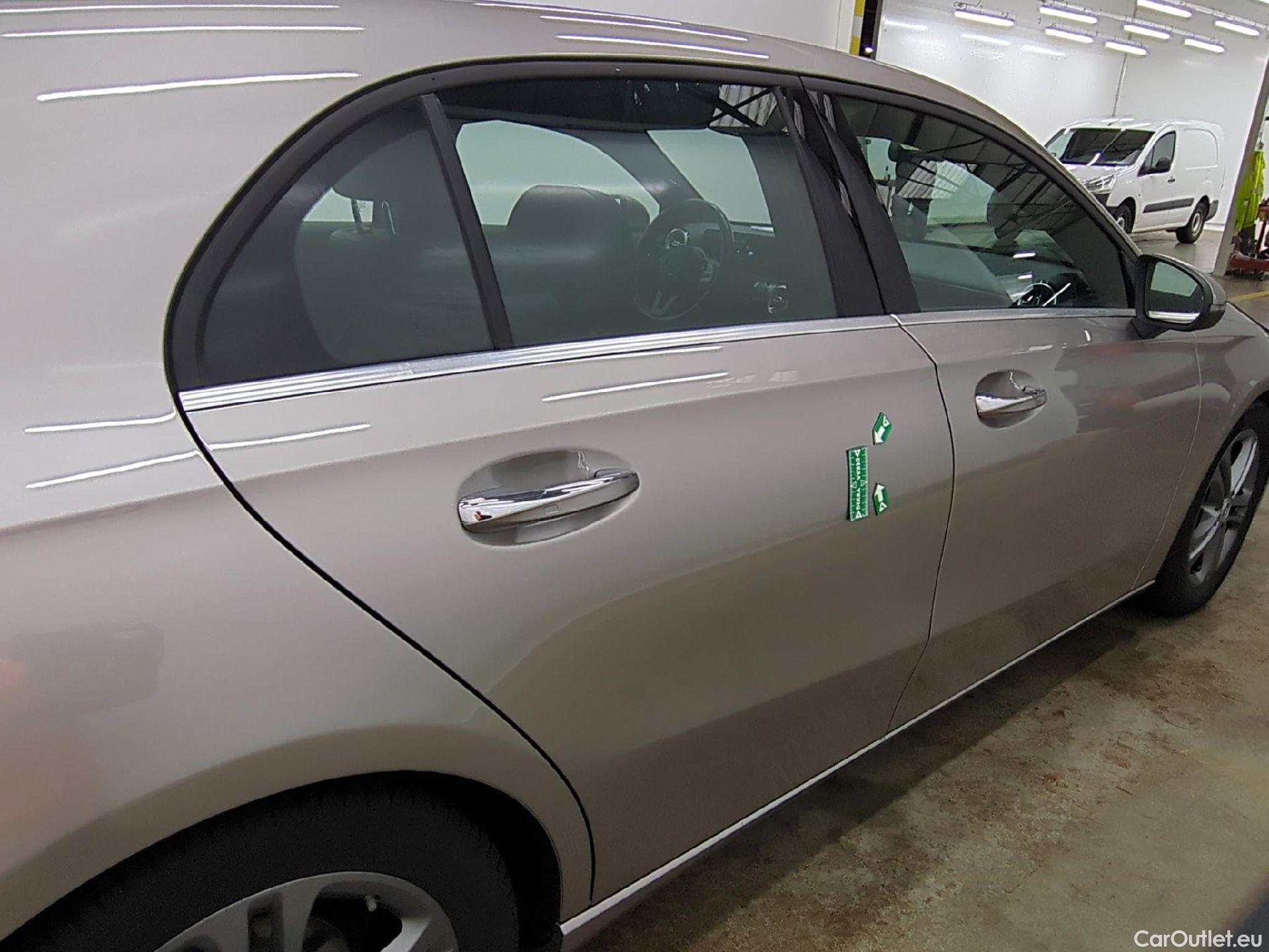  Mercedes  A-Klasse MERCEDES-BENZ Classe A Compact / 2018 / 5P / Berline A 180 Business Line #8