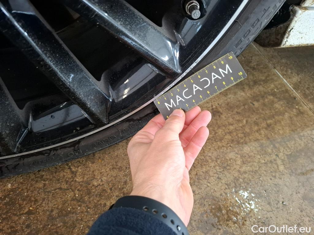  Mercedes  CLA-Klasse MERCEDES-BENZ CLA Shooting Brake / 2019 / 5P / Break CLA 200 AMG Line BA7 #9