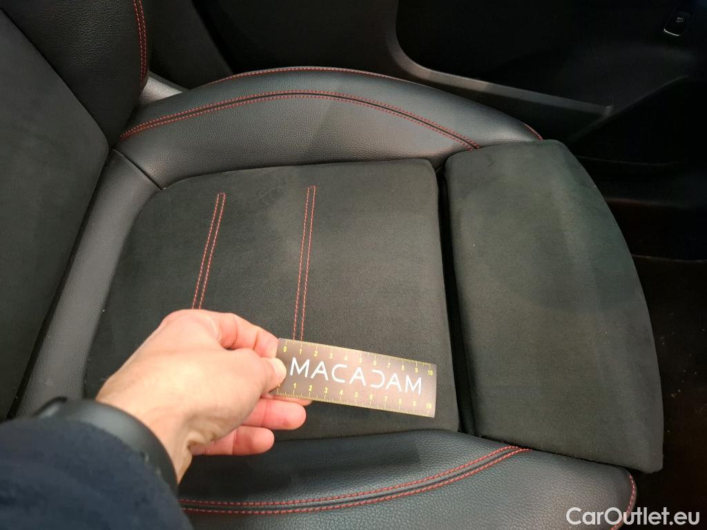  Mercedes  GLA MERCEDES-BENZ  / 2020 / 5P / SUV 2.0  250 AMG LINE 4MATIC DCT #9