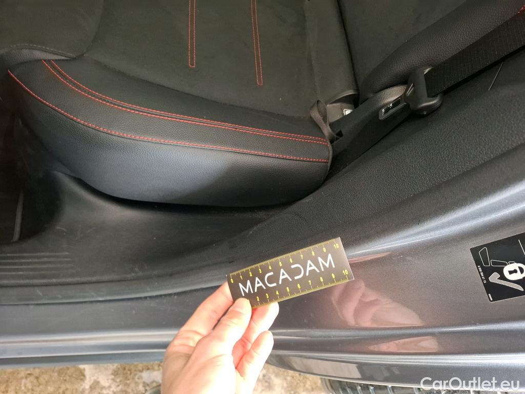  Mercedes  GLA MERCEDES-BENZ  / 2020 / 5P / SUV 2.0  250 AMG LINE 4MATIC DCT #11