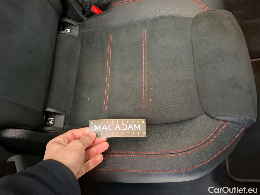  Mercedes  GLA MERCEDES-BENZ  / 2020 / 5P / SUV 2.0  250 AMG LINE 4MATIC DCT #10