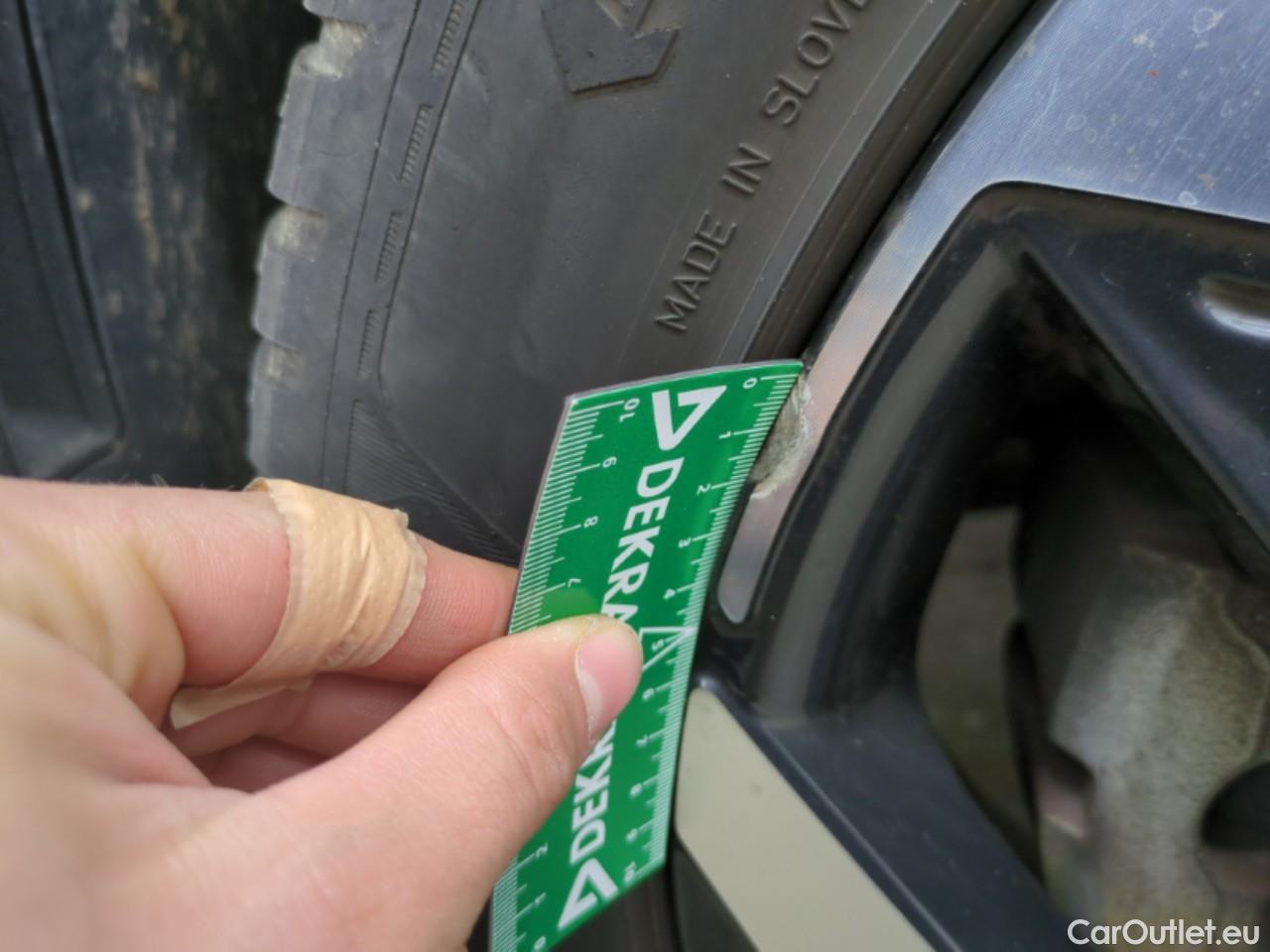  Hyundai  Tucson HYUNDAI  / 2020 / 5P / SUV 1.6 PHEV 265 HTRAC EXECUTIVE 4WD AUTO #9