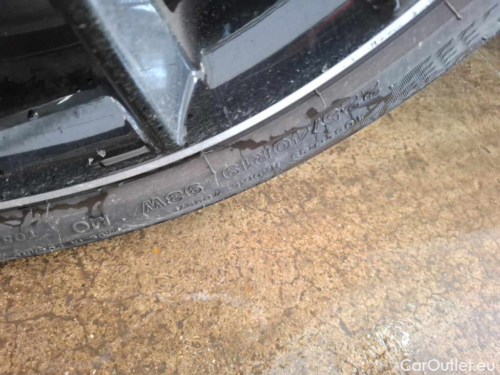  Mercedes  CLA-Klasse MERCEDES-BENZ CLA Shooting Brake / 2019 / 5P / Break CLA 200 AMG Line BA7 #4